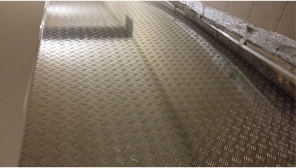 Лист стальной рифленый квинтет 4 мм С245 фото лист стальной рифленый квинтет 4 мм С245 купить в Кемерово