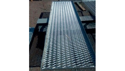 Лист стальной просечно-вытяжной ПВЛ 202 2x1000x3000 мм Ст3пс фото лист стальной просечно-вытяжной ПВЛ 202 2x1000x3000 мм Ст3пс купить в Кемерово