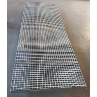 Решетчатый сварной настил нержавеющий SP 33x11 / 30x2 1000x800 мм 12Х18Н10Т ТУ 25.11.23-001-64650333-2016