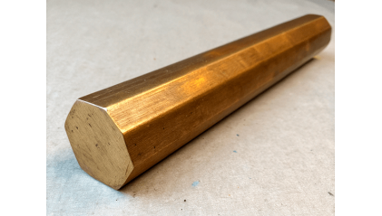 шестигранник бронзовый 12 мм БрКМц3-1 купить в Кемерово