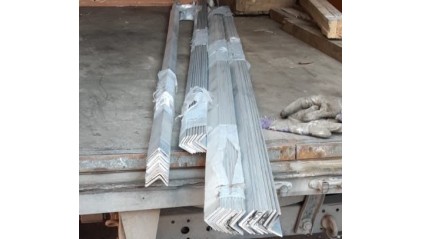 уголок алюминиевый равнополочный 30x30х1,5 мм АД31 купить в Кемерово